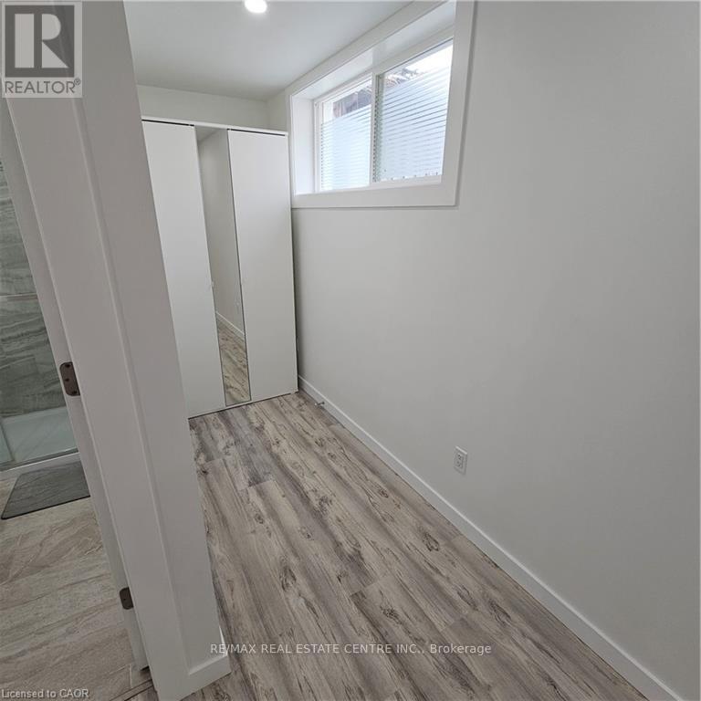 Lower - 11 Kimberly Crescent, Kitchener, Ontario  N2E 1C8 - Photo 9 - X13052854