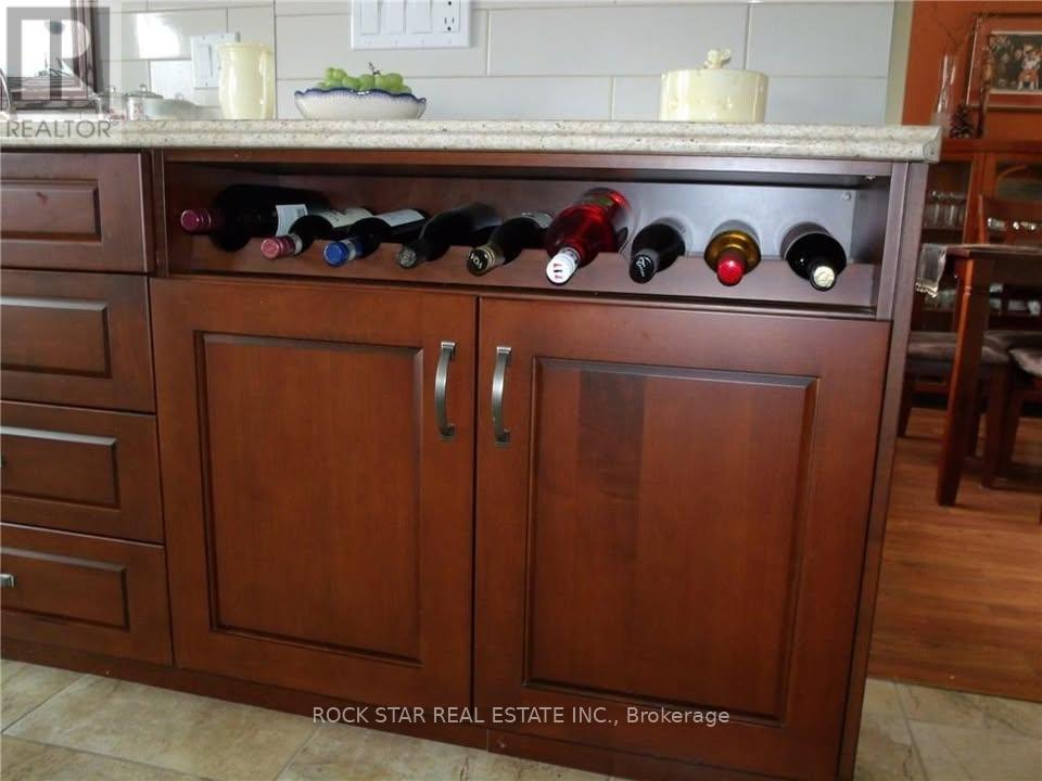 5905 Hillcrest Crescent, Niagara Falls, Ontario  L2J 2A8 - Photo 10 - X13052886