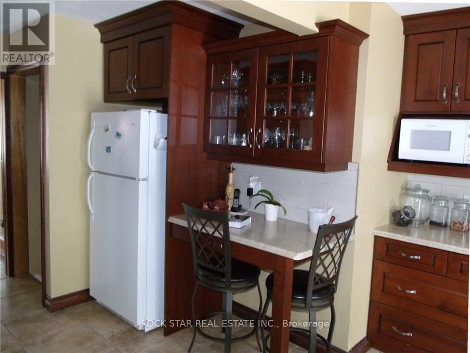 5905 Hillcrest Crescent, Niagara Falls, Ontario  L2J 2A8 - Photo 11 - X13052886