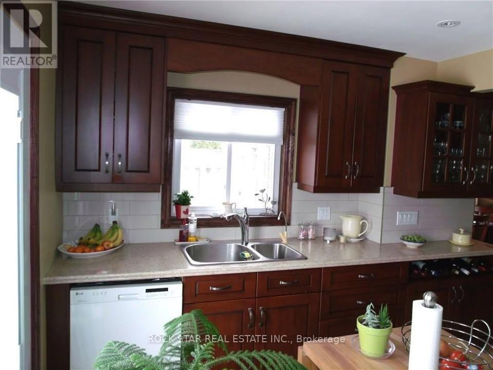 5905 Hillcrest Crescent, Niagara Falls, Ontario  L2J 2A8 - Photo 7 - X13052886