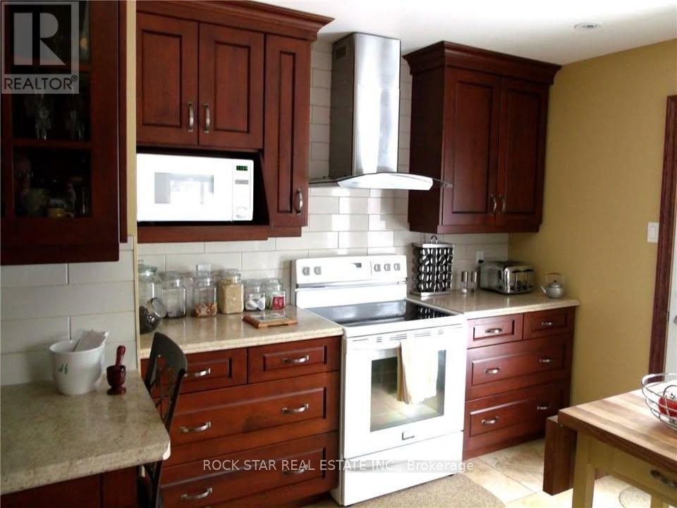 5905 Hillcrest Crescent, Niagara Falls, Ontario  L2J 2A8 - Photo 8 - X13052886