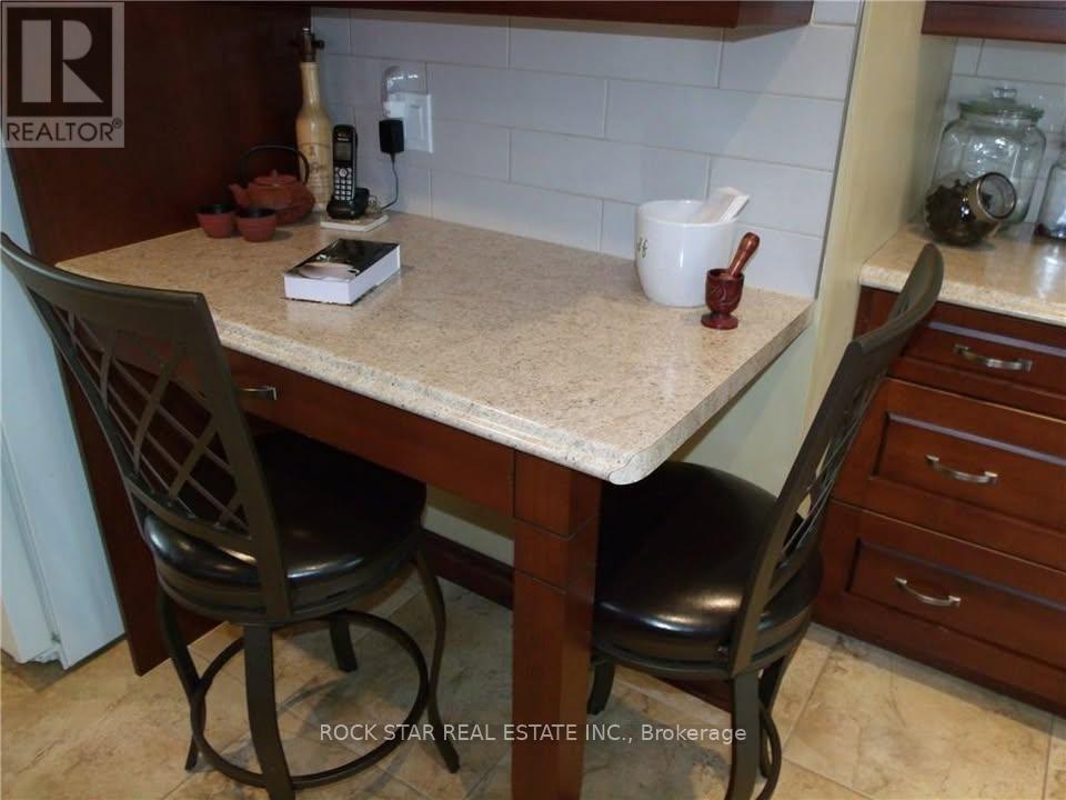 5905 Hillcrest Crescent, Niagara Falls, Ontario  L2J 2A8 - Photo 9 - X13052886