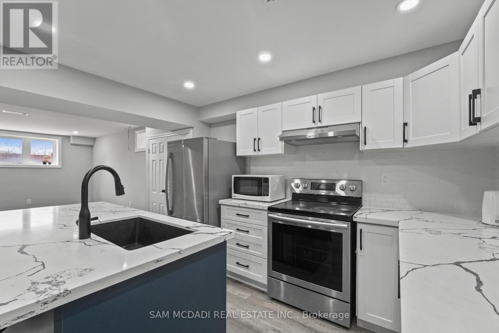 23 Chaumont Drive, Hamilton, Ontario  L8J 0J9 - Photo 38 - X13052968