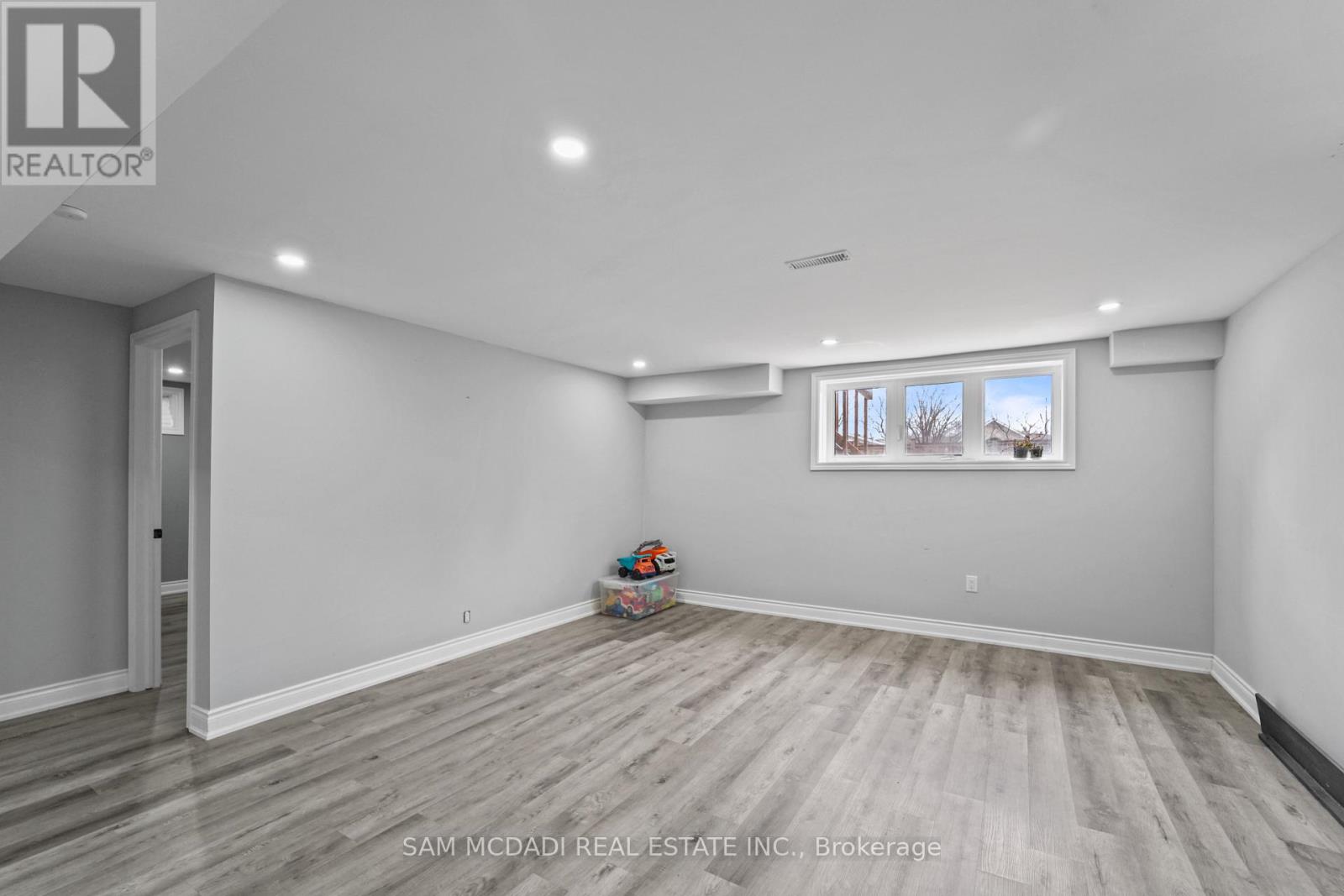 23 Chaumont Drive, Hamilton, Ontario  L8J 0J9 - Photo 40 - X13052968