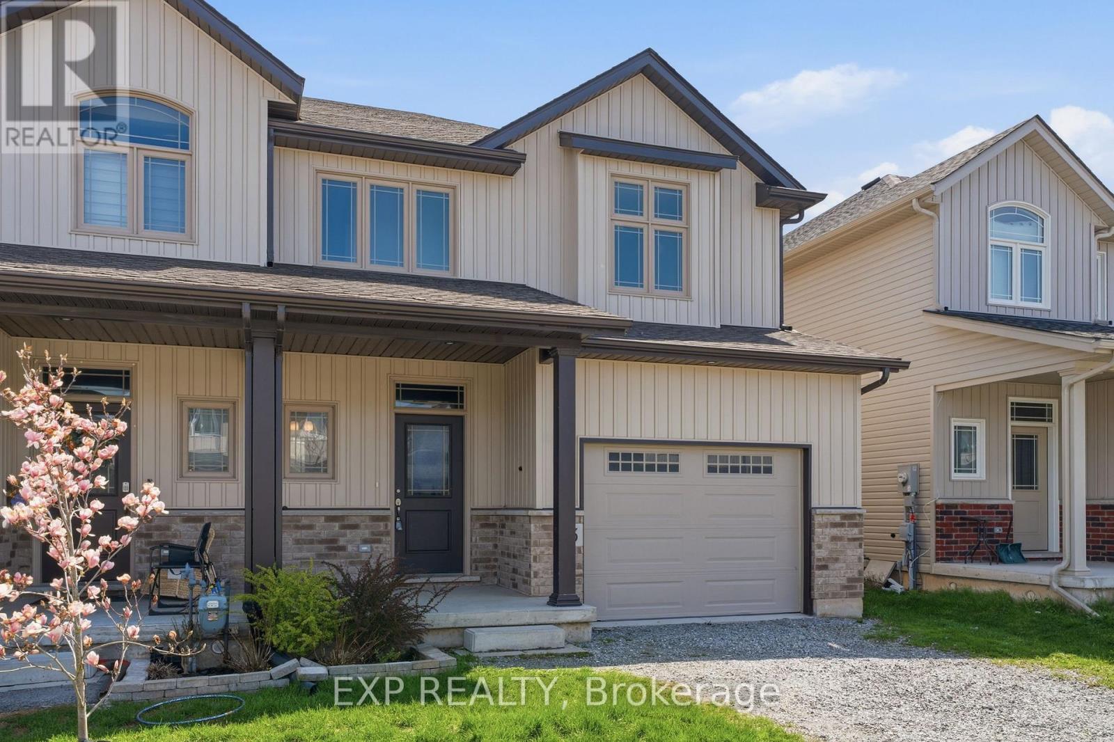 15 Bowman Crescent N, Thorold, Ontario  L2V 0G3 - Photo 2 - X13053116