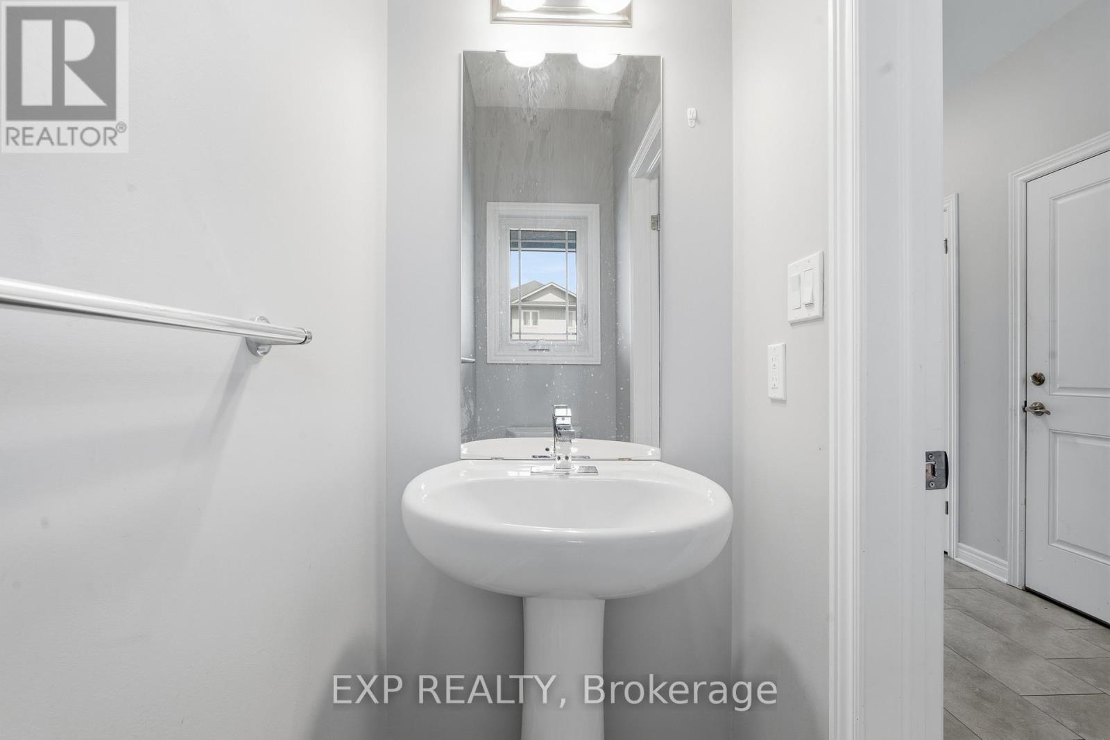 15 Bowman Crescent N, Thorold, Ontario  L2V 0G3 - Photo 5 - X13053116