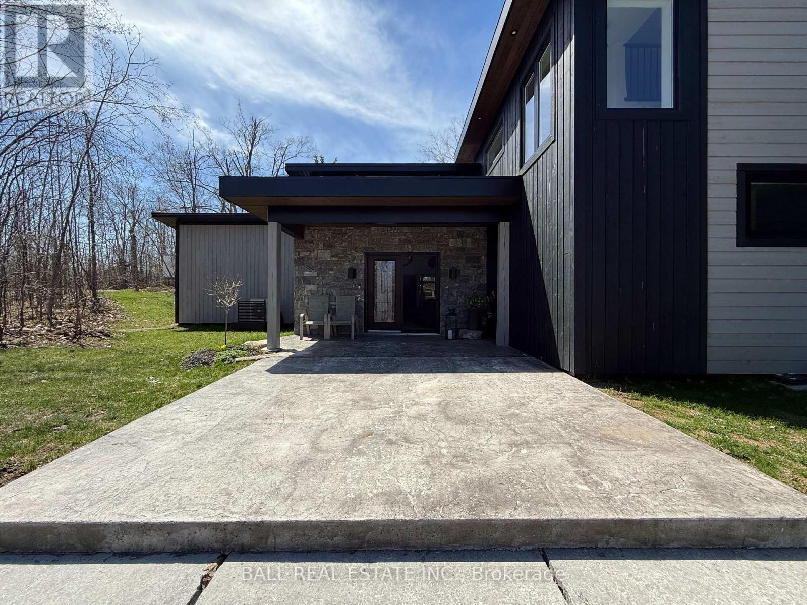 33 Laplantes Road, Trent Lakes, Ontario  K0L 1J0 - Photo 7 - X12904182