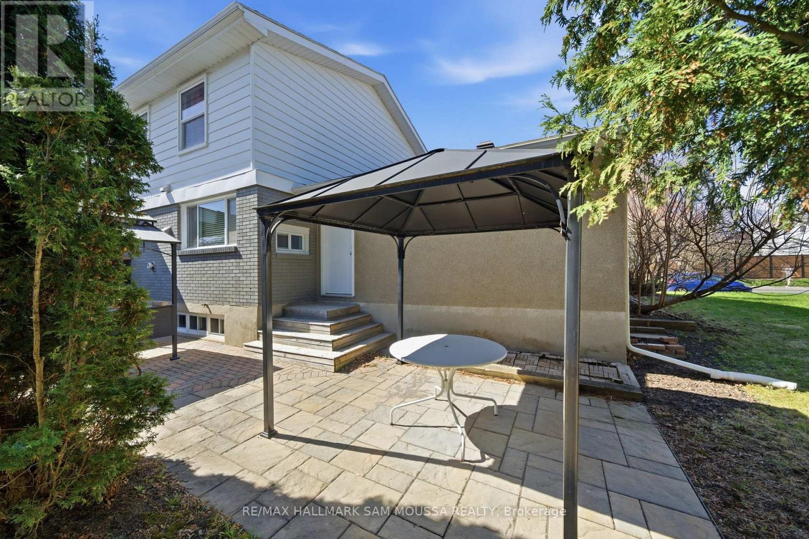 46 Seymour Avenue, Ottawa, Ontario  K2E 6P2 - Photo 37 - X13000352