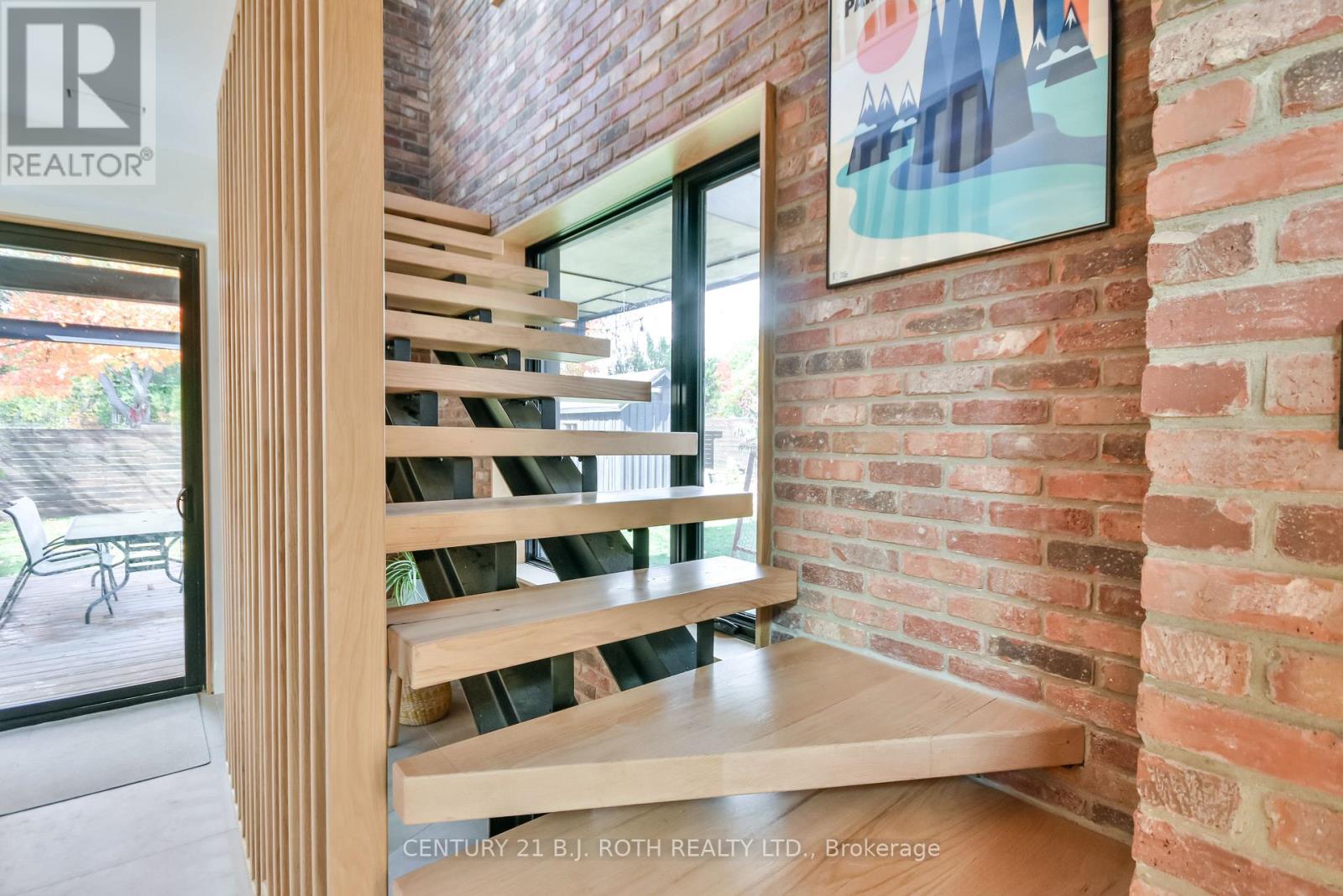 20 Weldon Street, Barrie, Ontario  L4M 4J4 - Photo 19 - S12867366