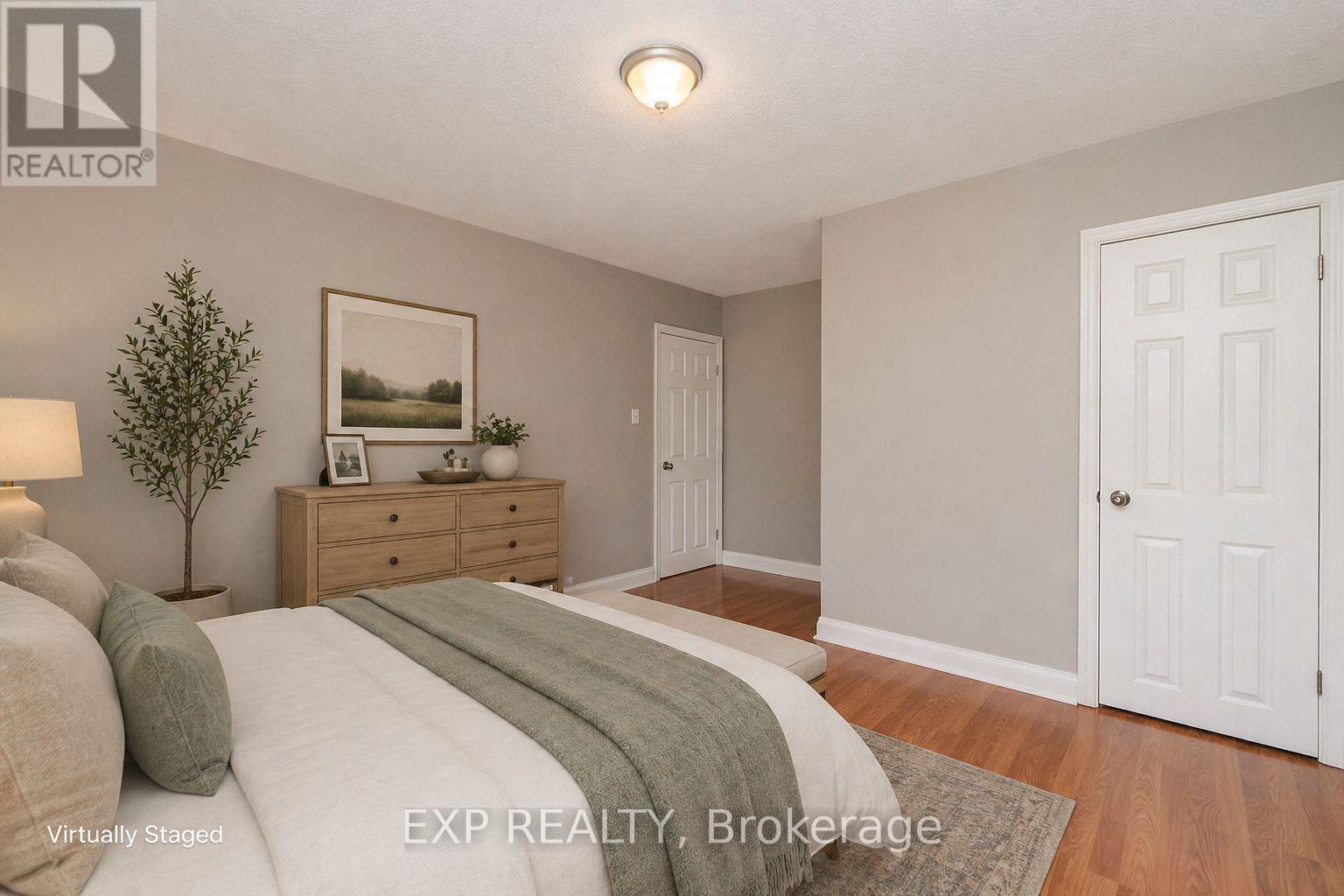 204 John Street, Brampton, Ontario  L6W 2A6 - Photo 6 - W12843510