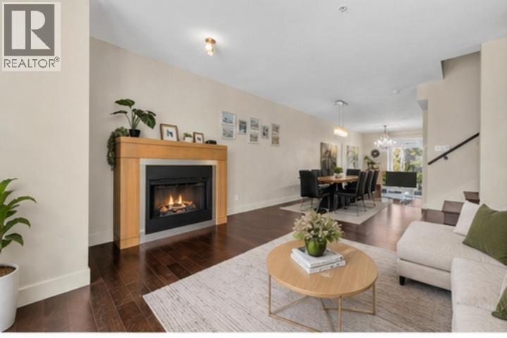 2 5879 Gray Avenue, Vancouver, British Columbia  V6S 0A9 - Photo 2 - R3116610