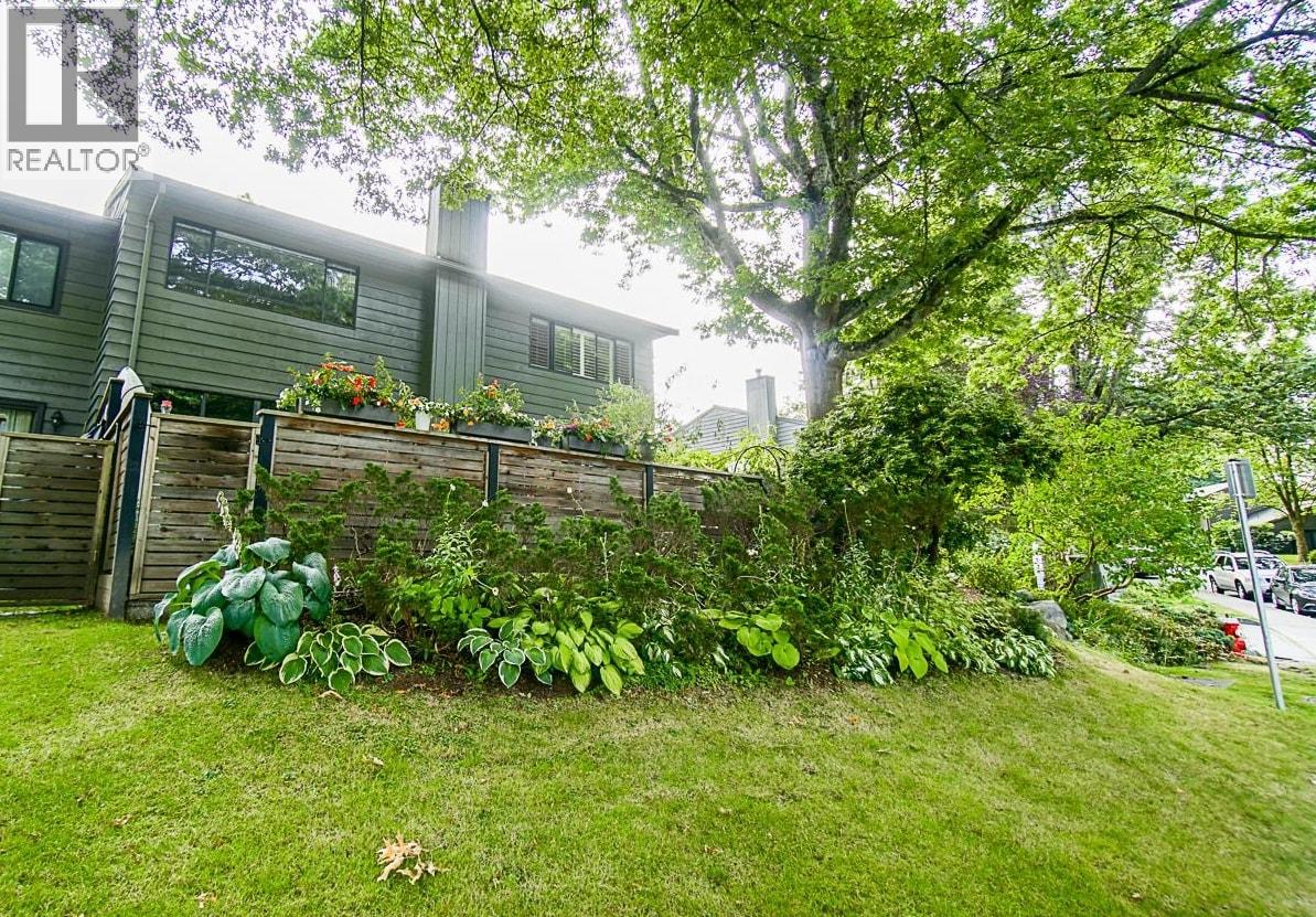 2 1960 Rufus Drive, North Vancouver, British Columbia  V7J 3L7 - Photo 26 - R3116611