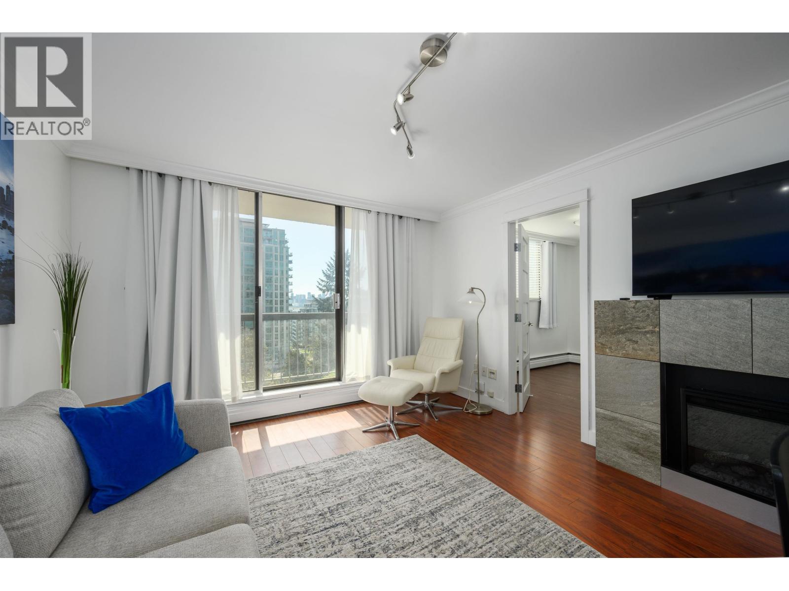 608 145 St. Georges Avenue, North Vancouver, British Columbia  V7L 3G8 - Photo 12 - R3116612