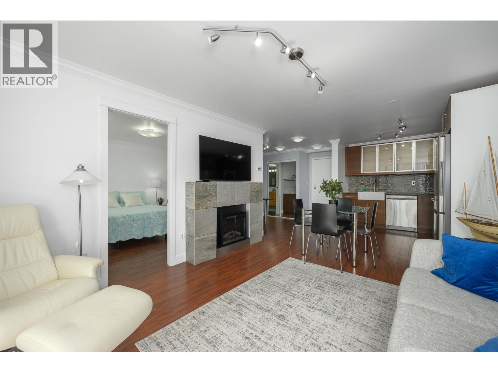 608 145 St. Georges Avenue, North Vancouver, British Columbia  V7L 3G8 - Photo 15 - R3116612