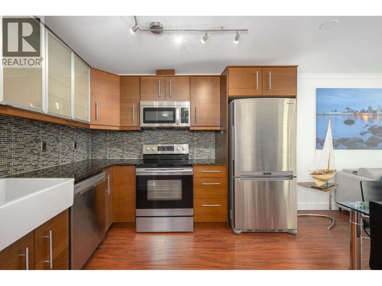 608 145 St. Georges Avenue, North Vancouver, British Columbia  V7L 3G8 - Photo 21 - R3116612