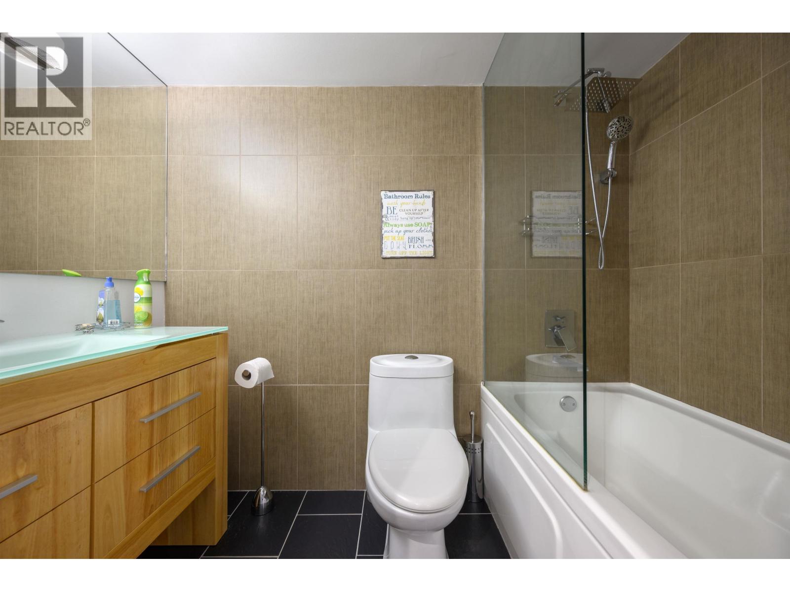 608 145 St. Georges Avenue, North Vancouver, British Columbia  V7L 3G8 - Photo 23 - R3116612