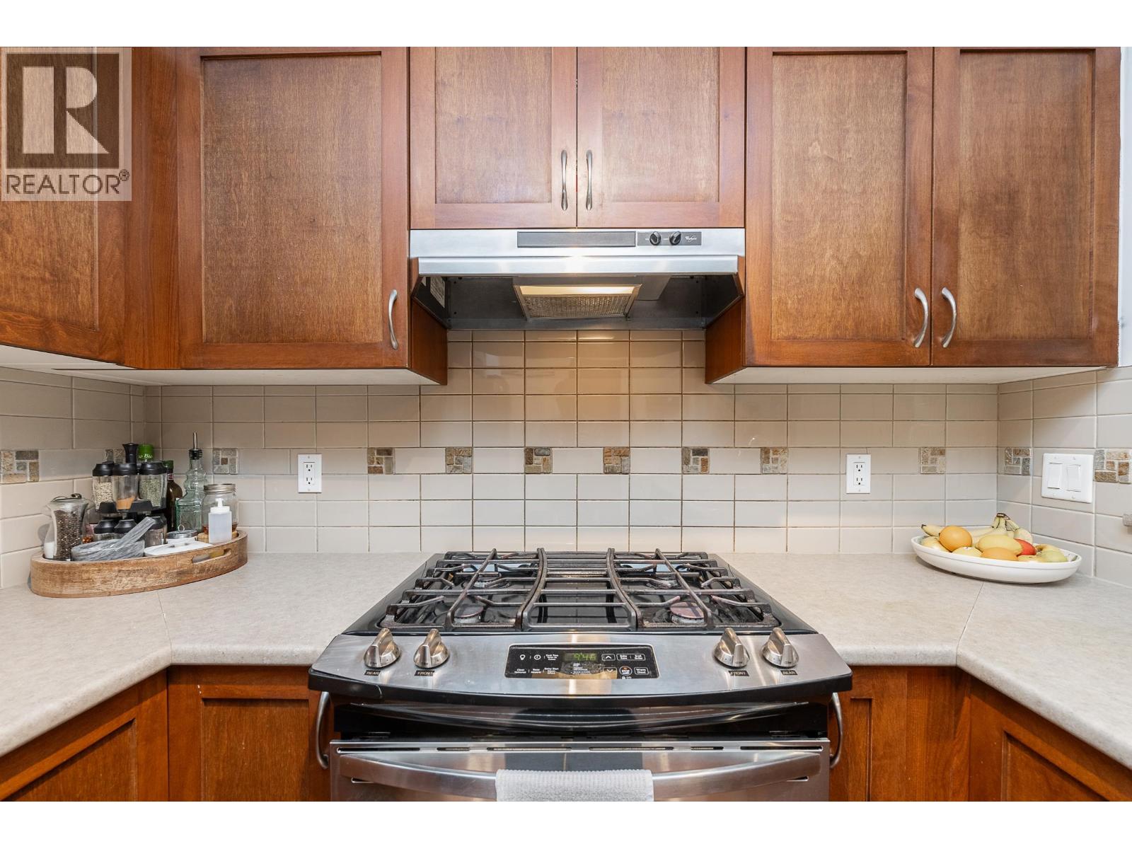 201 2951 Silver Springs Boulevard, Coquitlam, British Columbia  V3E 3S4 - Photo 5 - R3116616