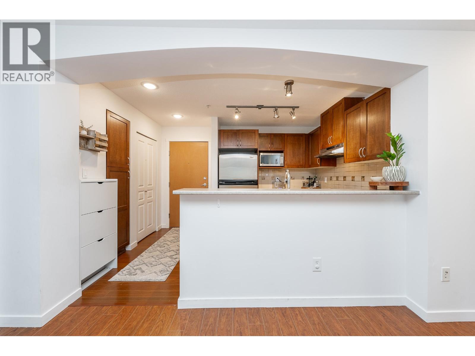 201 2951 Silver Springs Boulevard, Coquitlam, British Columbia  V3E 3S4 - Photo 7 - R3116616