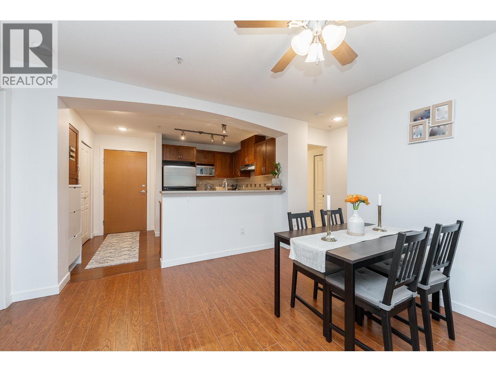 201 2951 Silver Springs Boulevard, Coquitlam, British Columbia  V3E 3S4 - Photo 8 - R3116616