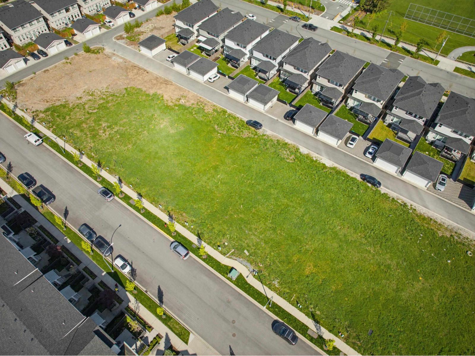 20149 81a Avenue, Langley, British Columbia  V2Y 2A8 - Photo 10 - R3116009