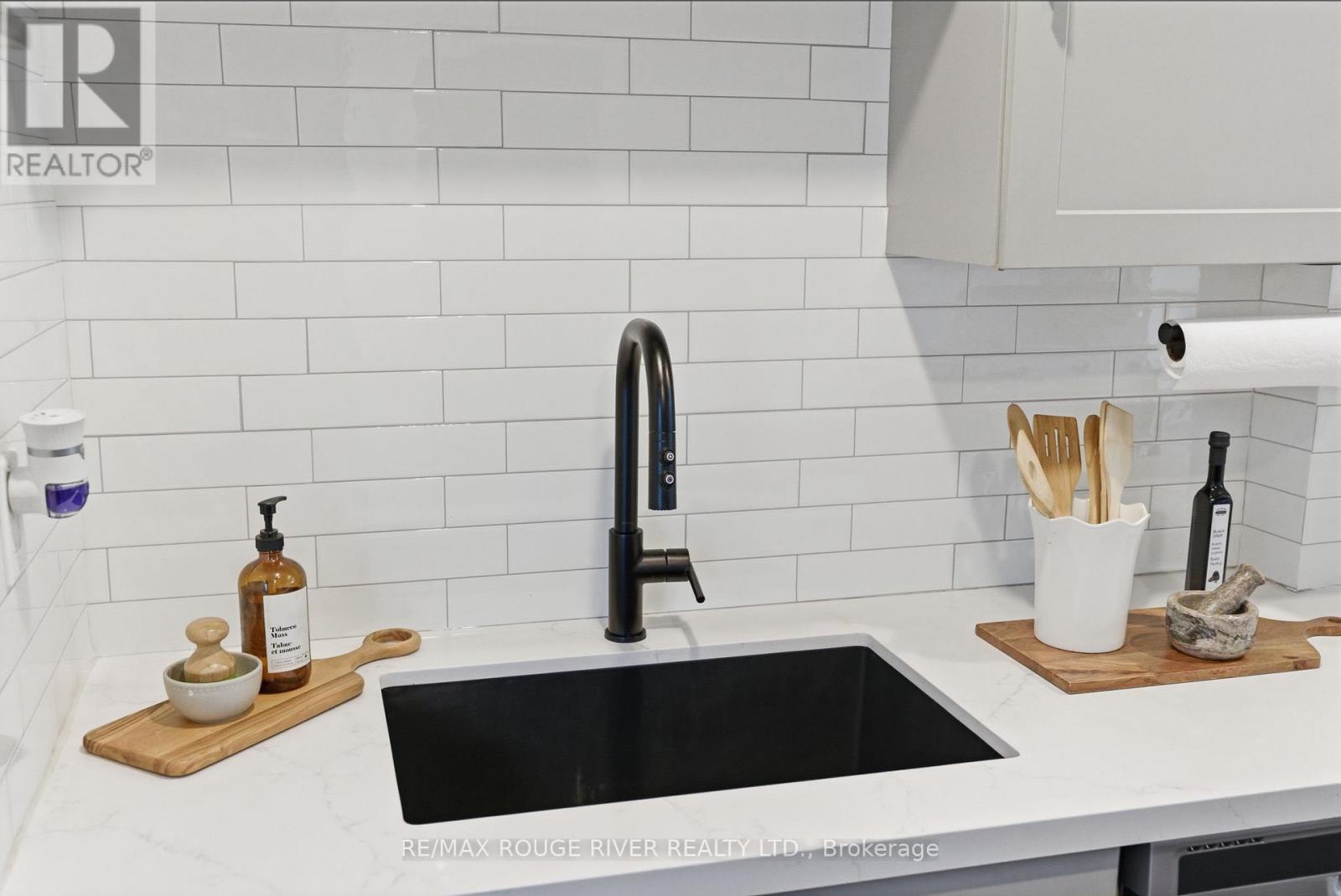 163 Nassau Street, Oshawa, Ontario  L1J 4A6 - Photo 15 - E13053170