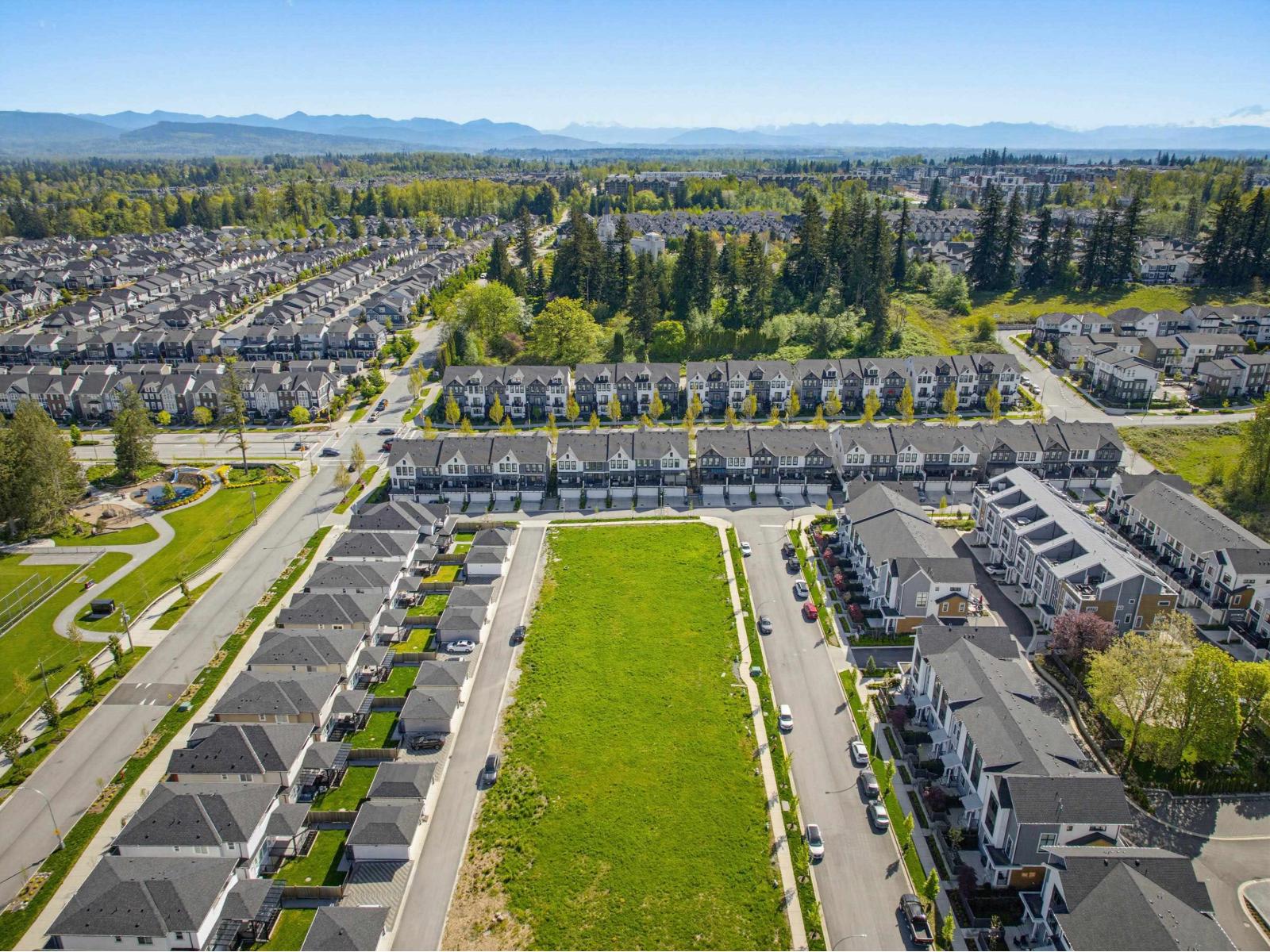 20149 81a Avenue, Langley, British Columbia  V2Y 2A8 - Photo 8 - R3116009