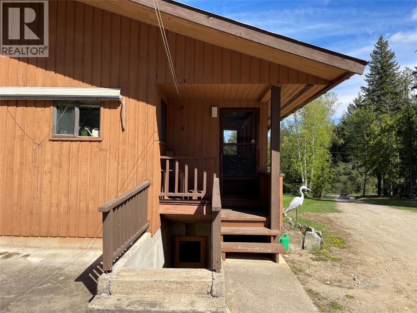 2793 White Lake Road, Sorrento, British Columbia  V0E 2W0 - Photo 15 - 10383466