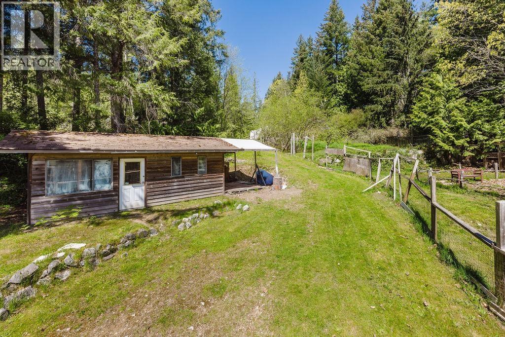 5899 Spriggs Road, Madeira Park, British Columbia  V0N 2H0 - Photo 29 - R3116633