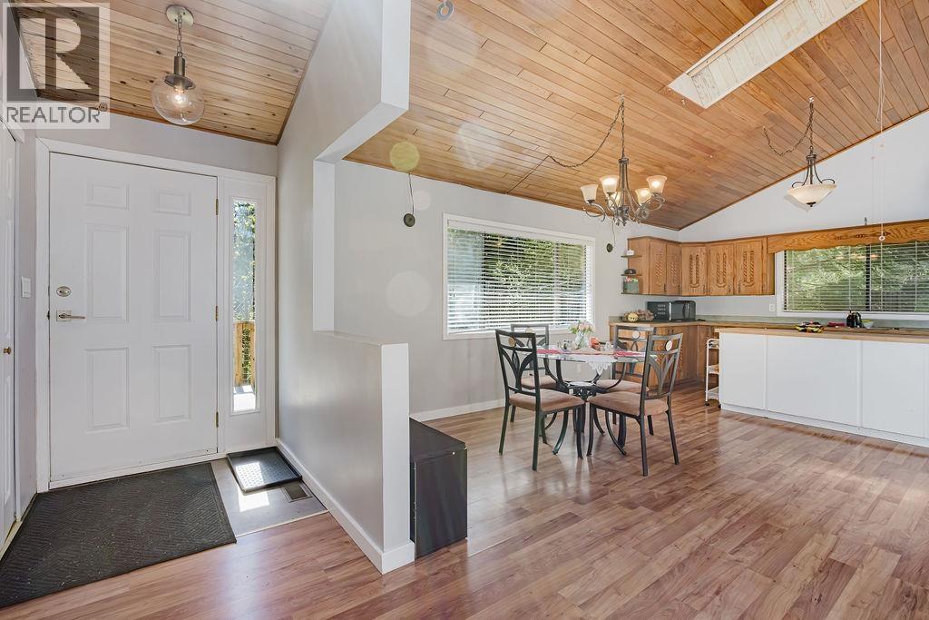 5899 Spriggs Road, Madeira Park, British Columbia  V0N 2H0 - Photo 3 - R3116633