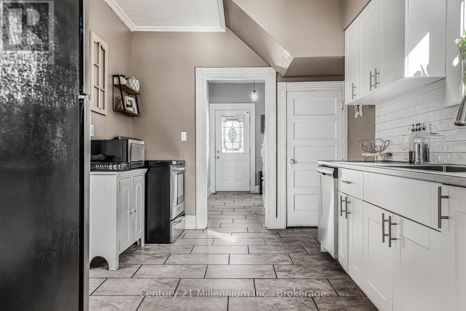 471 13th A Street W, Owen Sound, Ontario  N4K 3X3 - Photo 12 - X13053120