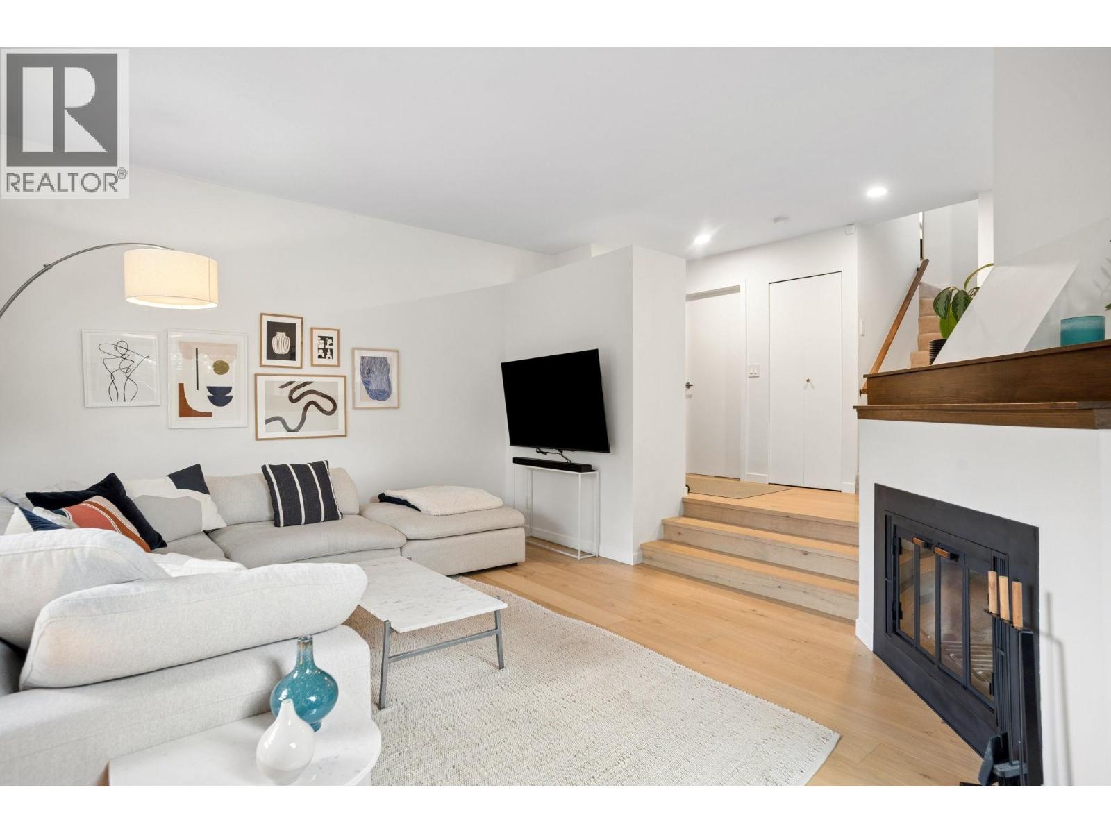 2421 Trafalgar Street, Vancouver, British Columbia  V6K 3T2 - Photo 4 - R3116198