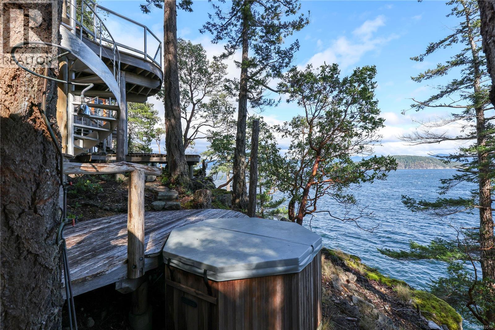 1704 Tiber Bay Rd, Cortes Island, British Columbia  V0P 1K0 - Photo 26 - 1033519