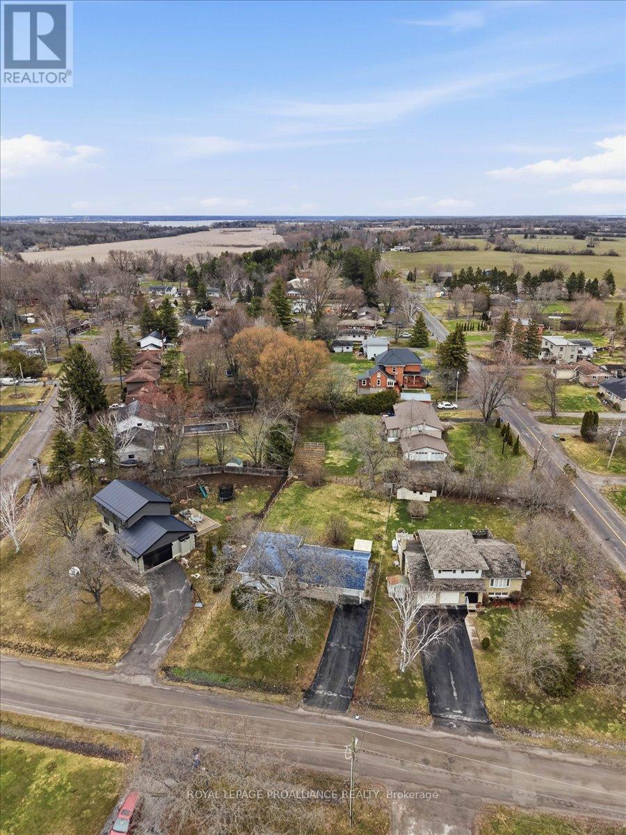 8 Fenwood Crescent, Prince Edward County, Ontario  K8N 4Z7 - Photo 38 - X13053096