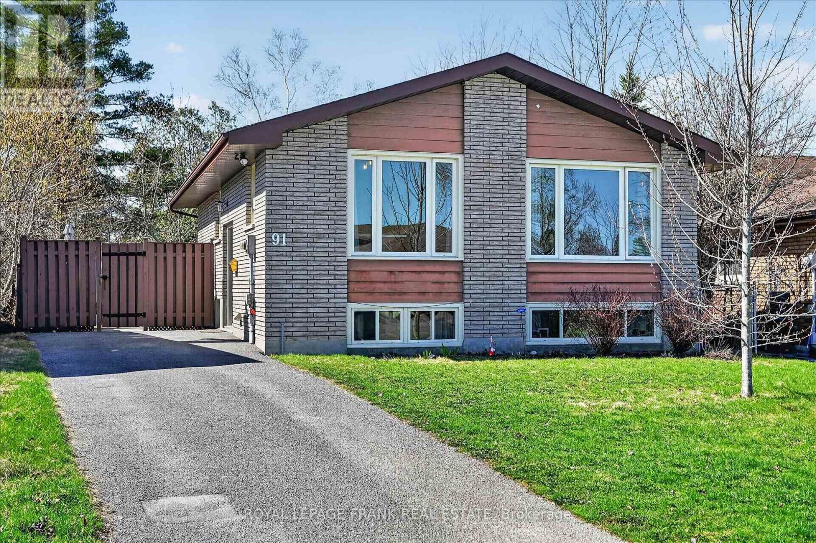 91 RIDEAU CRESCENT, Peterborough, Ontario