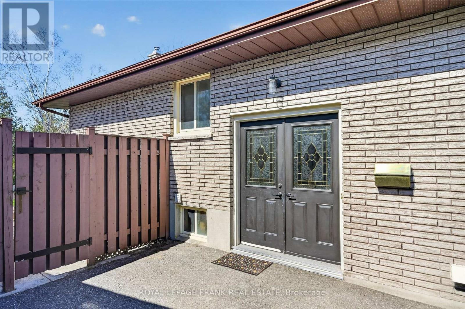 91 Rideau Crescent, Peterborough, Ontario  K9J 1G7 - Photo 3 - X13053162