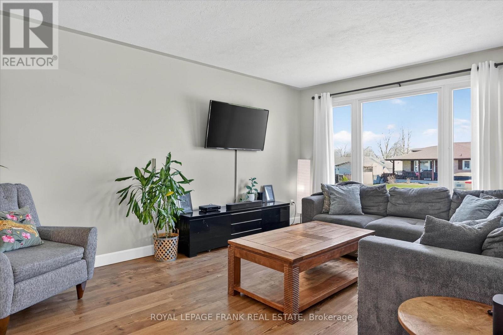 91 Rideau Crescent, Peterborough, Ontario  K9J 1G7 - Photo 5 - X13053162