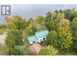 1095 MOUNTAINVIEW DRIVE, Laurentian Valley, Ontario