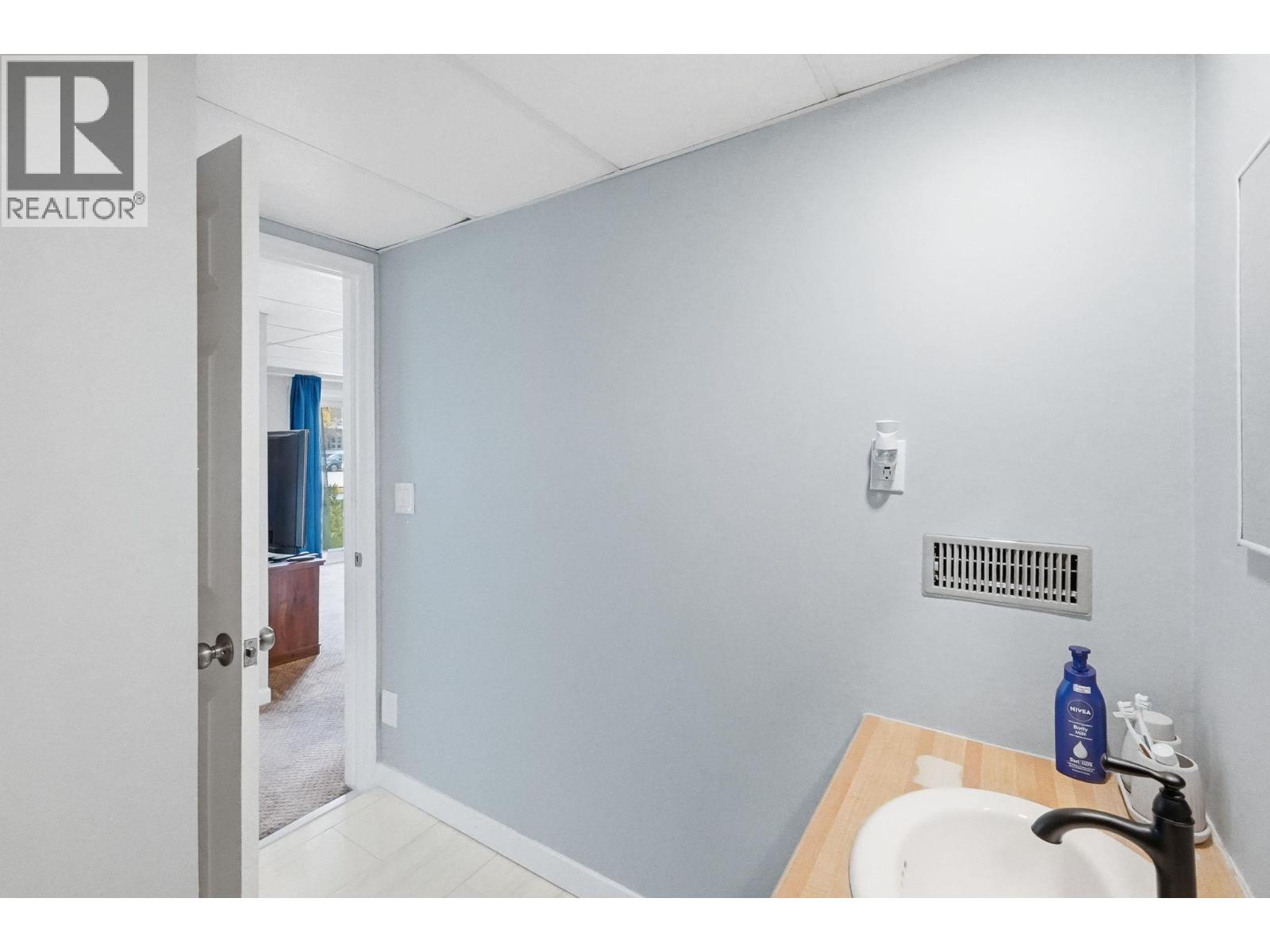 2749 Riffington Place, West Kelowna, British Columbia  V1Z 3L1 - Photo 38 - 10384494