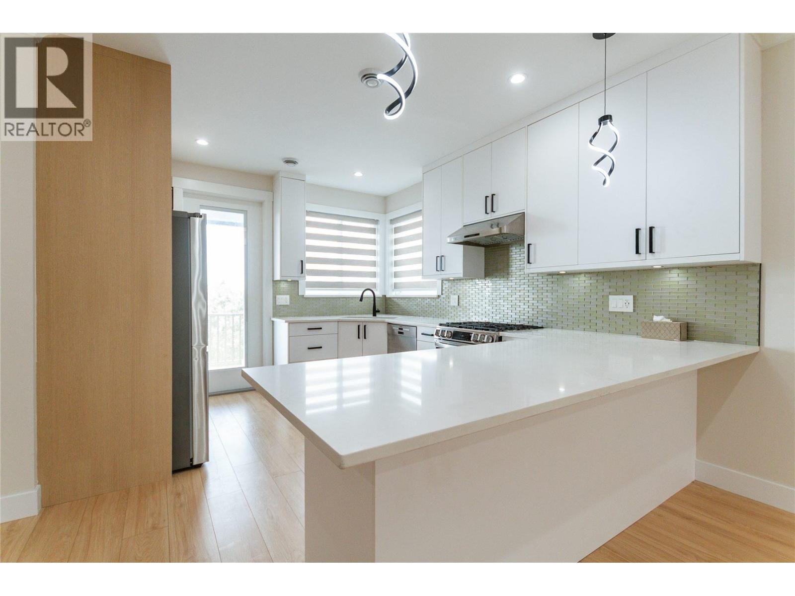 101 954 Edgar Avenue, Coquitlam, British Columbia  V3K 2J9 - Photo 7 - R3116442