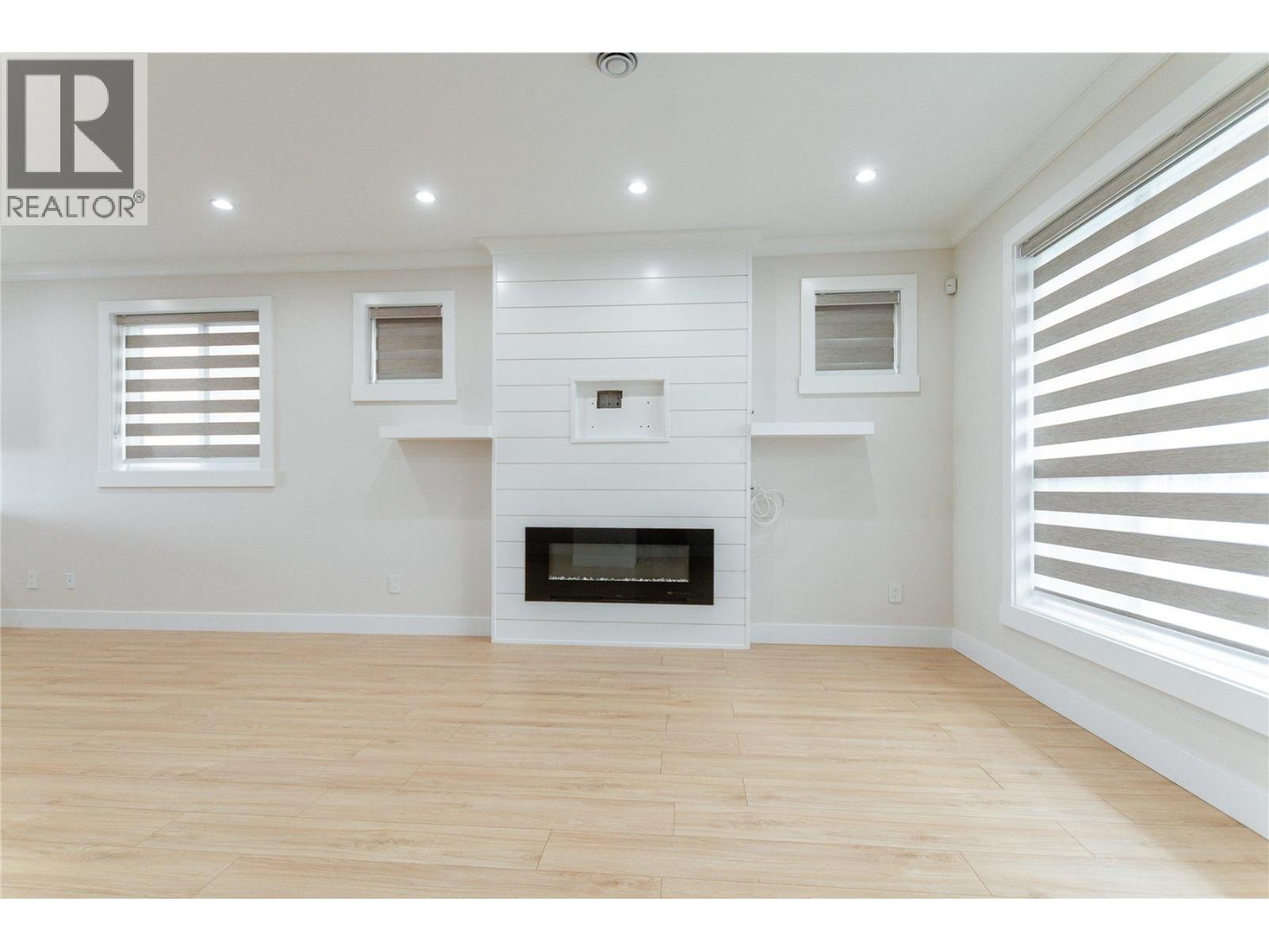 101 954 Edgar Avenue, Coquitlam, British Columbia  V3K 2J9 - Photo 4 - R3116442