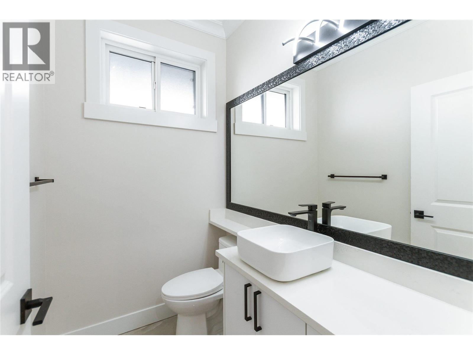 101 954 Edgar Avenue, Coquitlam, British Columbia  V3K 2J9 - Photo 10 - R3116442