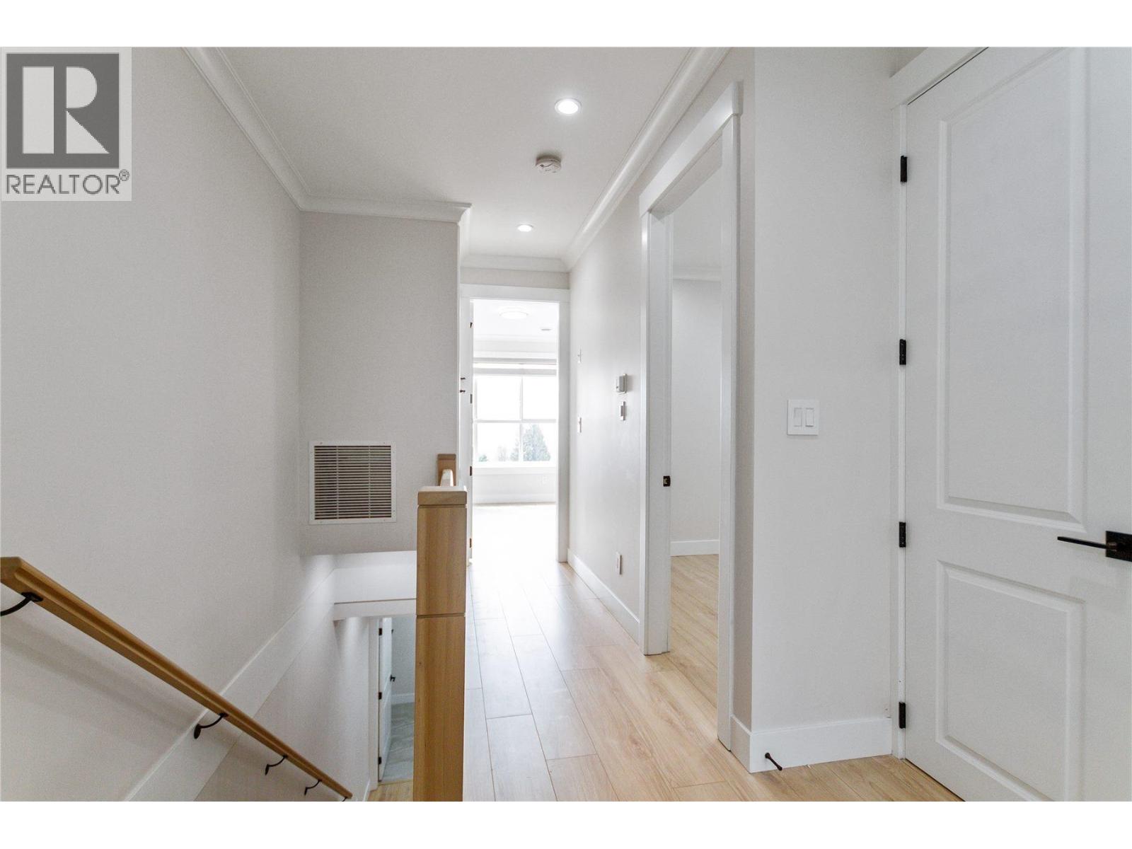 101 954 Edgar Avenue, Coquitlam, British Columbia  V3K 2J9 - Photo 16 - R3116442