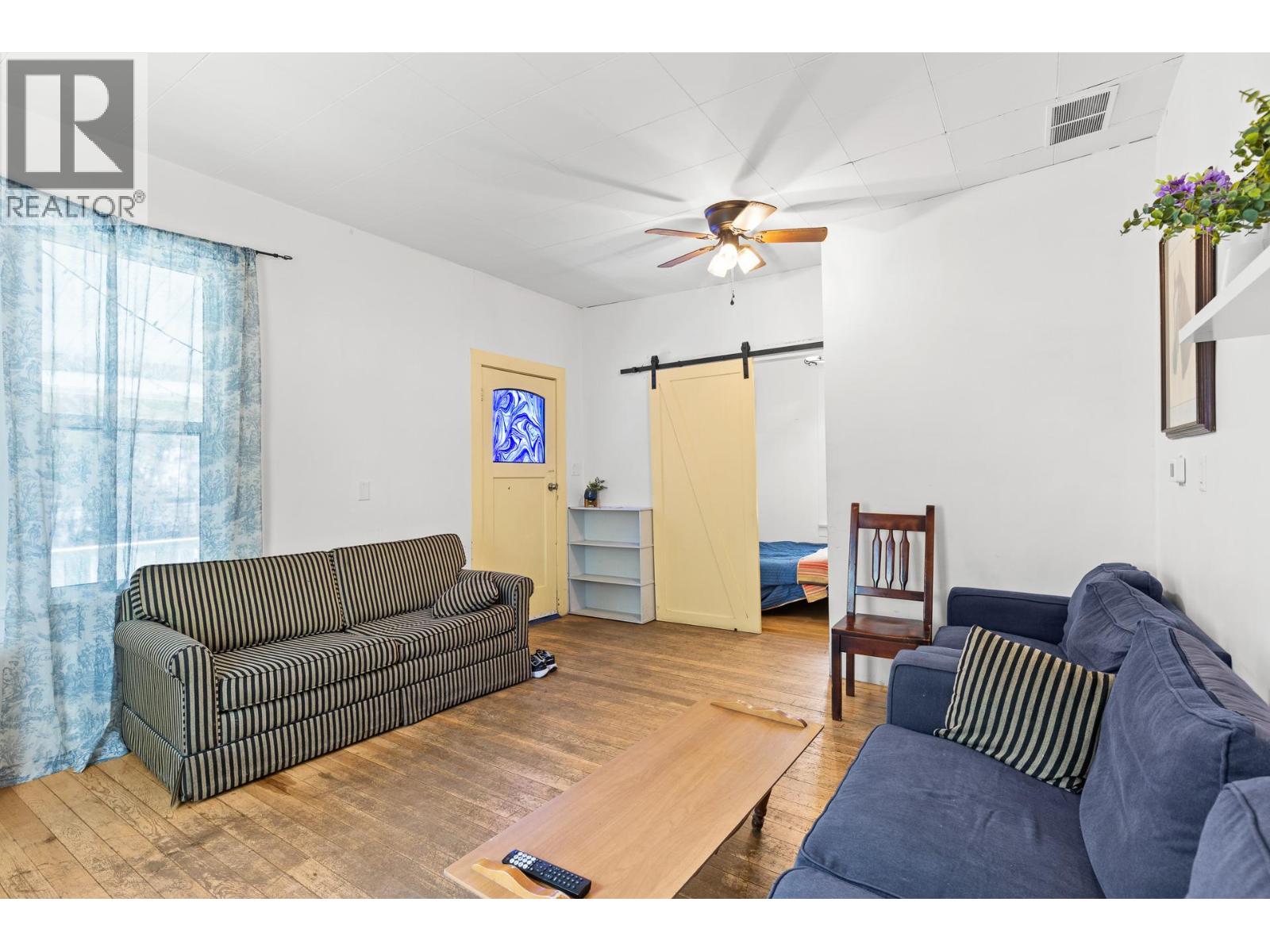 2029 Richter Street, Kelowna, British Columbia  V1Y 2N4 - Photo 4 - 10384561