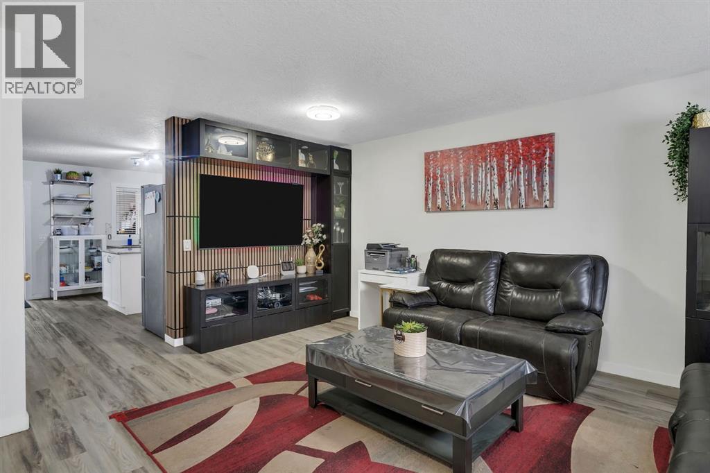 192 Martin Crossing Crescent Ne, Calgary, Alberta  T3J 3T1 - Photo 8 - A2305639