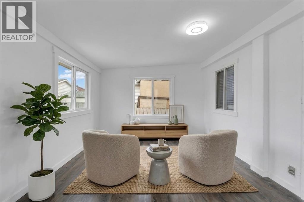 192 Martin Crossing Crescent Ne, Calgary, Alberta  T3J 3T1 - Photo 16 - A2305639