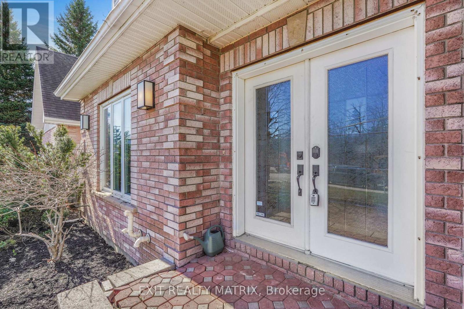 203 Montee Outaouais Road, Clarence-Rockland, Ontario  K4K 1G2 - Photo 3 - X13053180