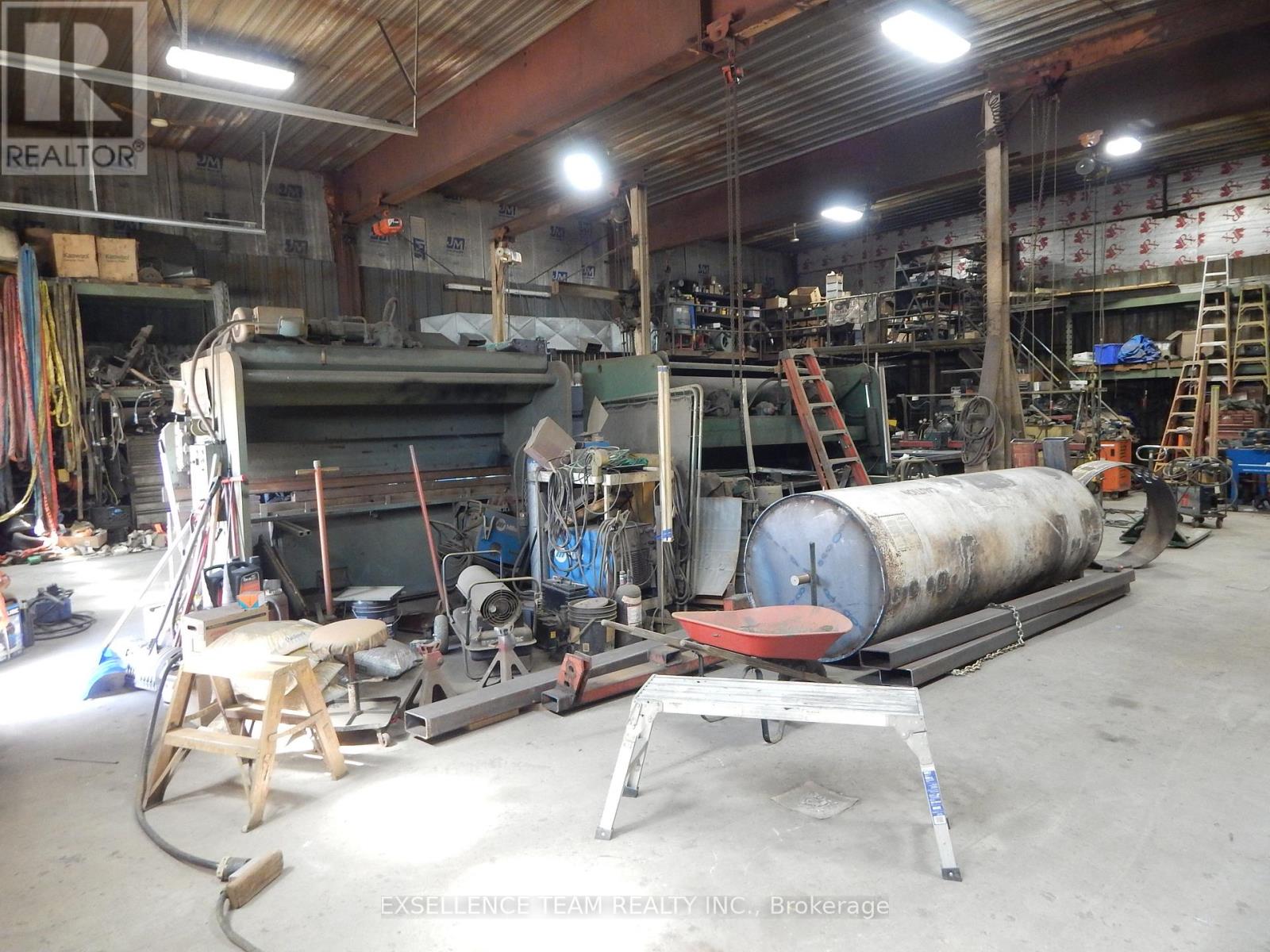 16935 Duffs Corners Road, North Stormont, Ontario  K0C 1V0 - Photo 3 - X13053204