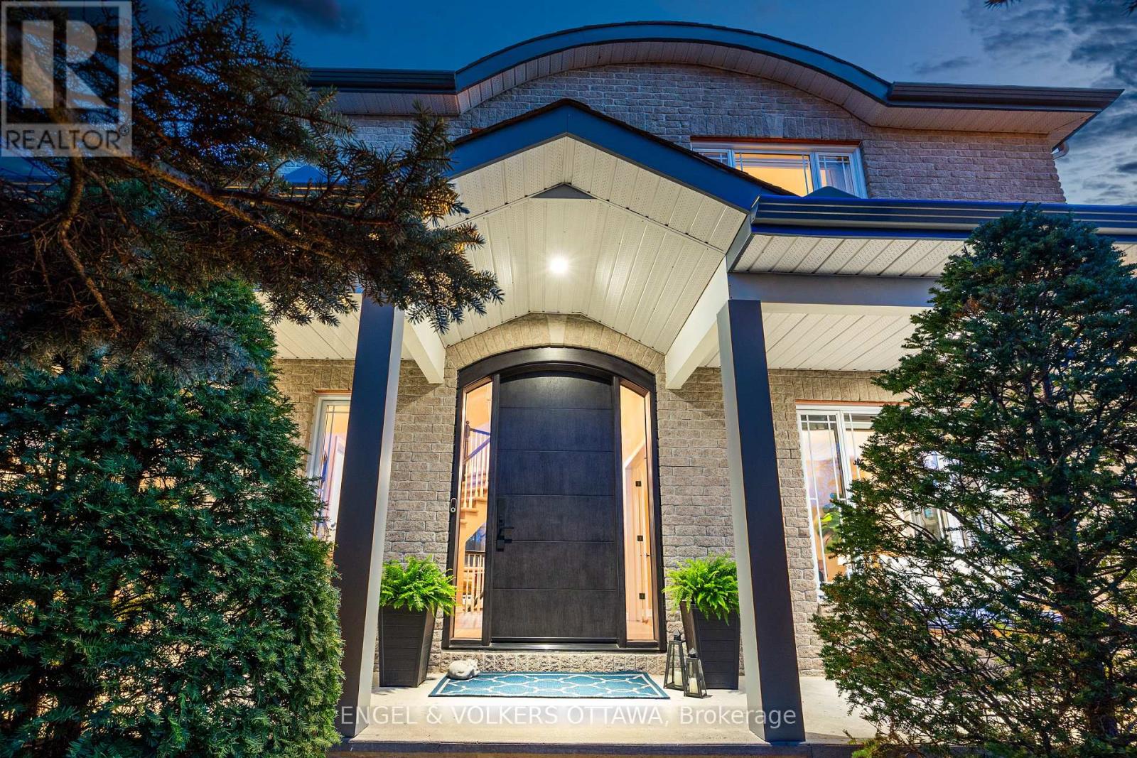 32 Barcham Crescent, Ottawa, Ontario  K2J 3Z7 - Photo 4 - X13053176