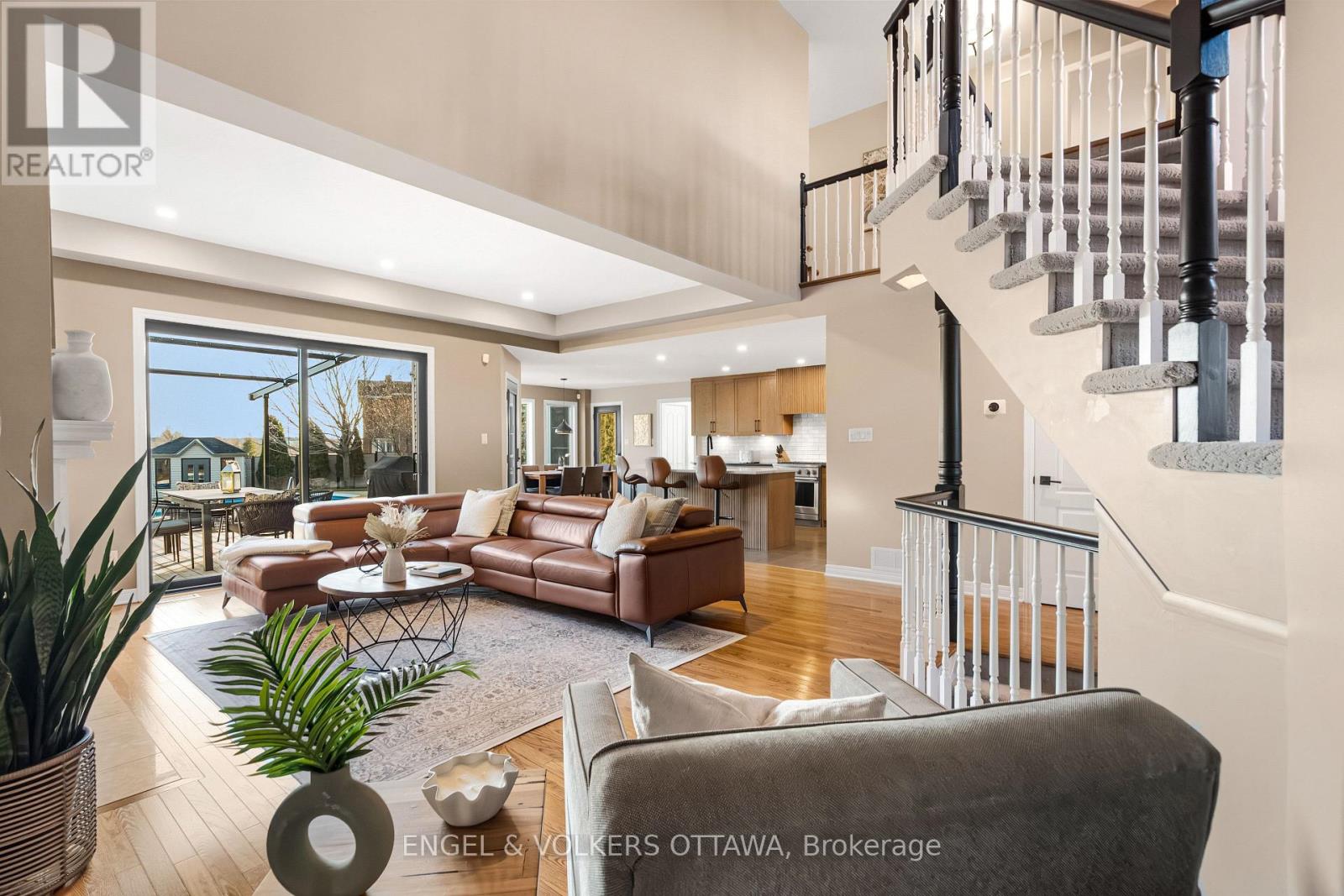 32 Barcham Crescent, Ottawa, Ontario  K2J 3Z7 - Photo 8 - X13053176