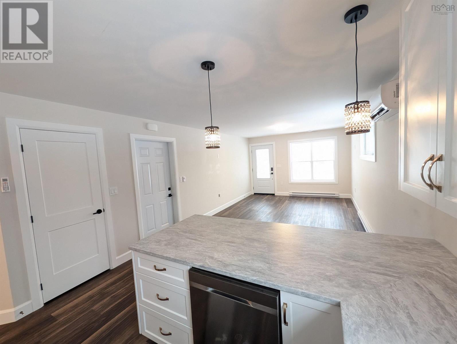 128 & 130 Renfrew Road, Enfield, Nova Scotia  B2T 1M6 - Photo 8 - 202603313